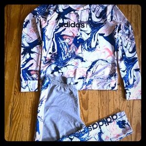 Adidas  neo set sooo cute size large 💙💚💛